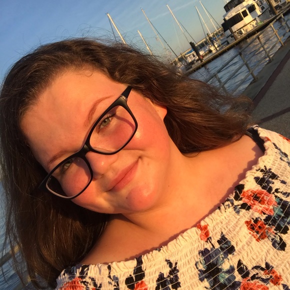 Meet your Posher, Shaelee - Picture 1 of 1